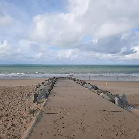 Charmante Maison A Avec Jardin De 55 M² Cerences (Manche)