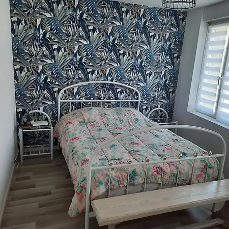 Dom wakacyjny Maison De 2 Avec Jardin Clos Et Wifi A Cerences (Manche)